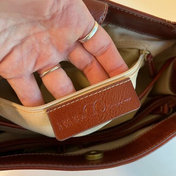 90s Nine & Co. Warm Brown Red Vegan Leather Buckle Medium Shoulder Bag - Picture 5 of 15